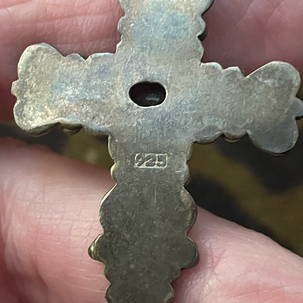 Elegant Unique Silver Cross Necklace with Red Gemstone Vintage”” - Picture 6 of 7